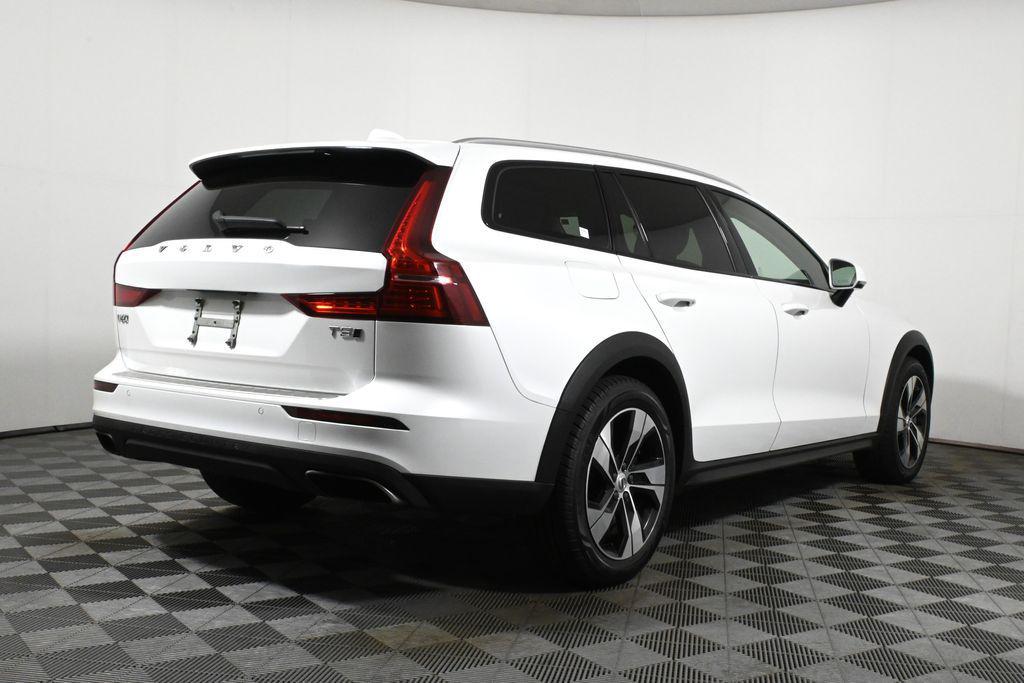used 2020 Volvo V60 Cross Country car, priced at $26,969