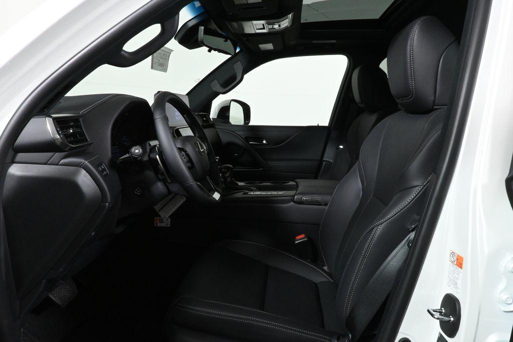 new 2025 Lexus LX 600 car, priced at $117,909