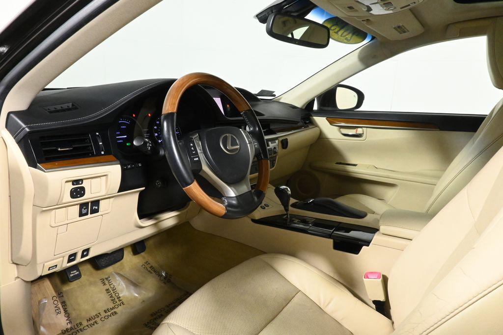 used 2013 Lexus ES 300h car, priced at $16,498