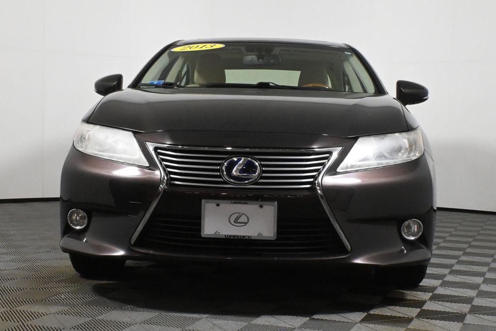 used 2013 Lexus ES 300h car, priced at $16,498