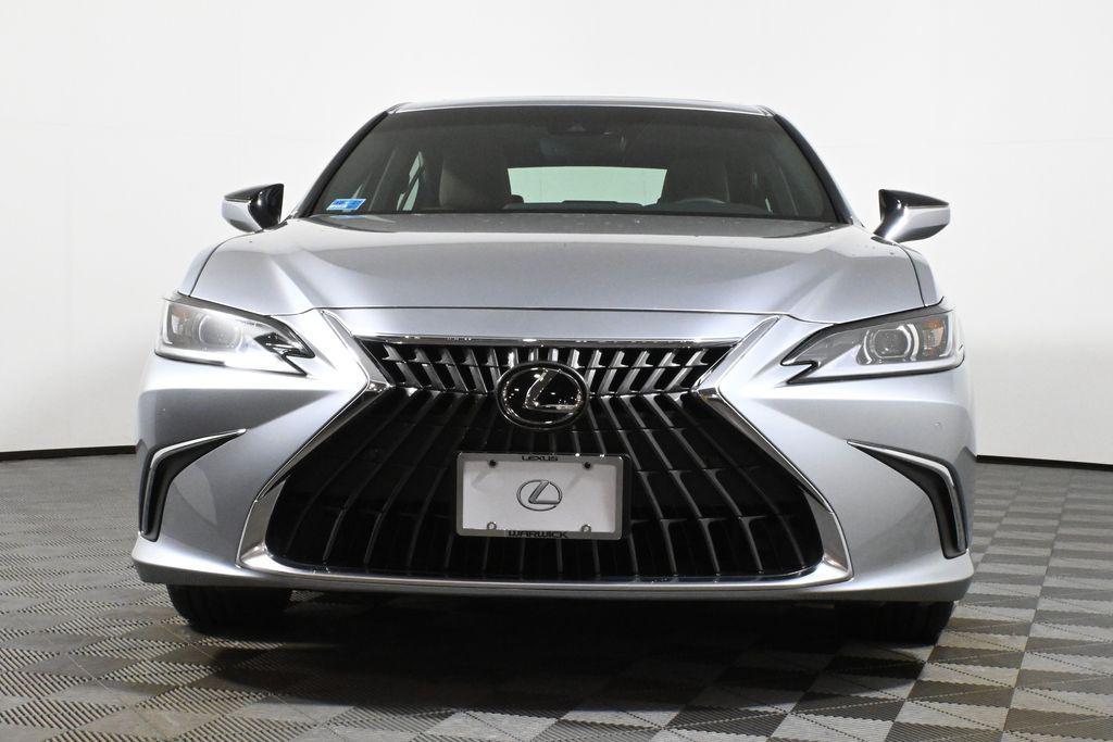 used 2025 Lexus ES 300h car, priced at $45,012