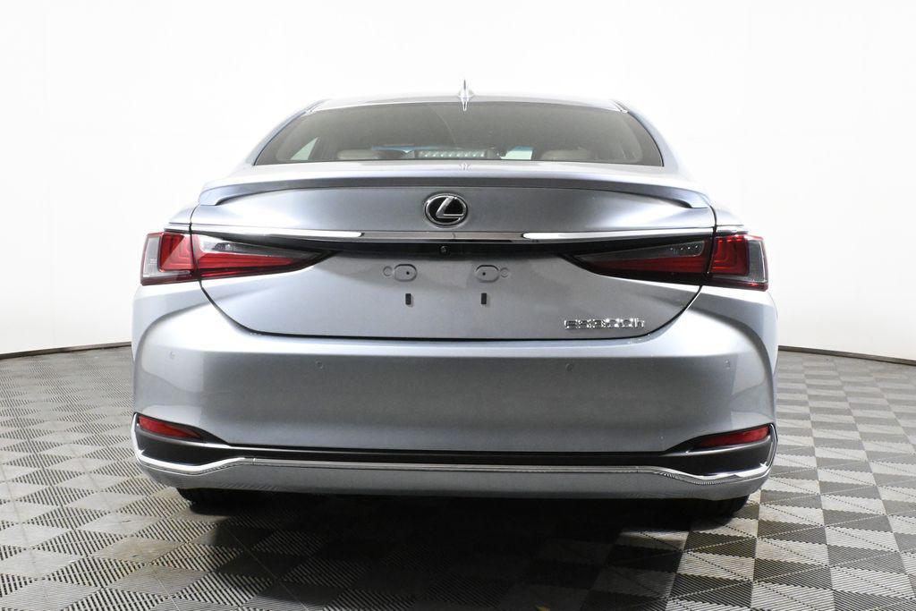 used 2025 Lexus ES 300h car, priced at $45,012