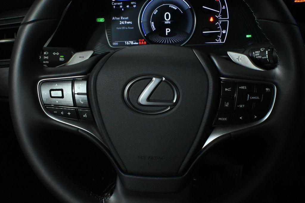 used 2025 Lexus ES 300h car, priced at $45,012