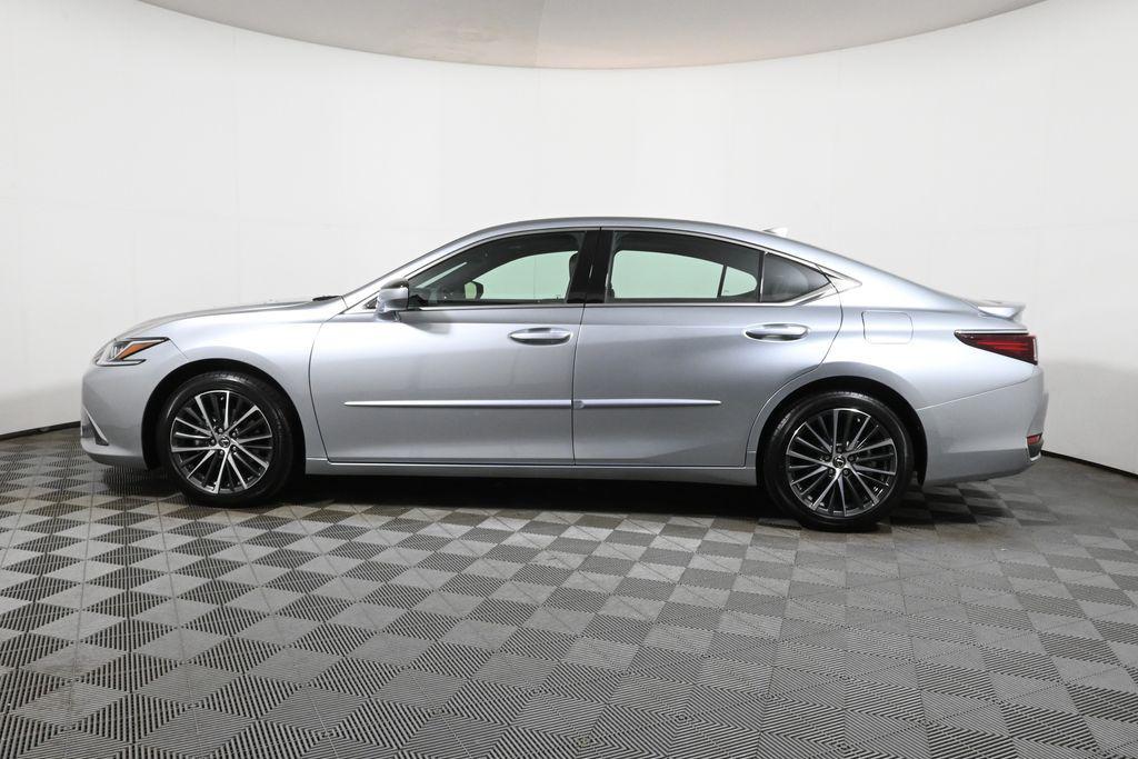 used 2025 Lexus ES 300h car, priced at $45,012