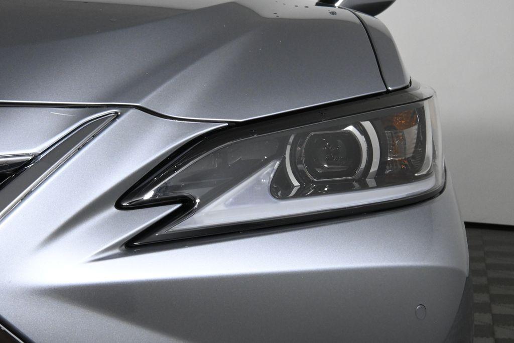 used 2025 Lexus ES 300h car, priced at $45,012