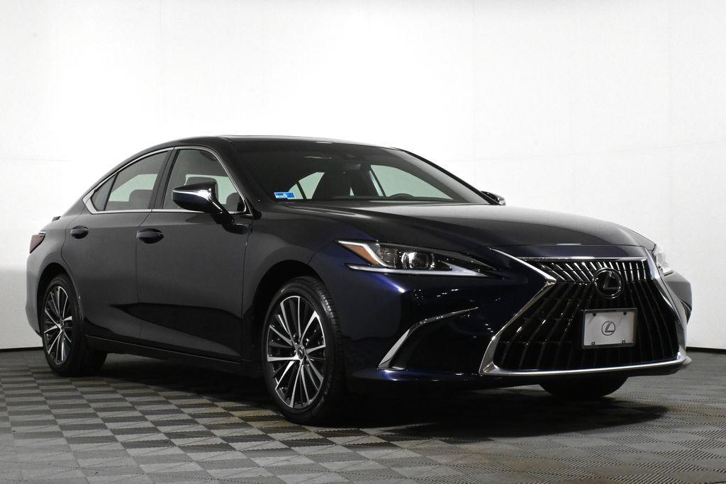 used 2025 Lexus ES 300h car, priced at $45,880