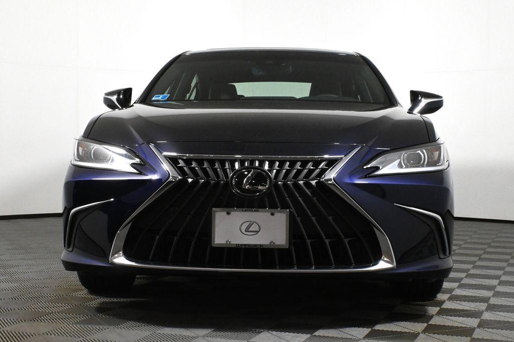 used 2025 Lexus ES 300h car, priced at $45,880