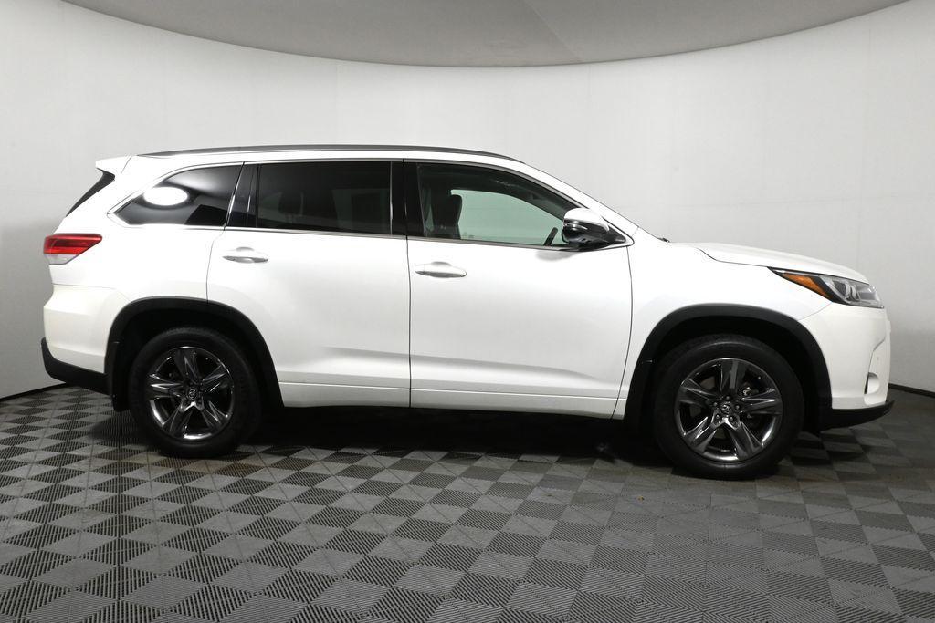 used 2017 Toyota Highlander car, priced at $23,998