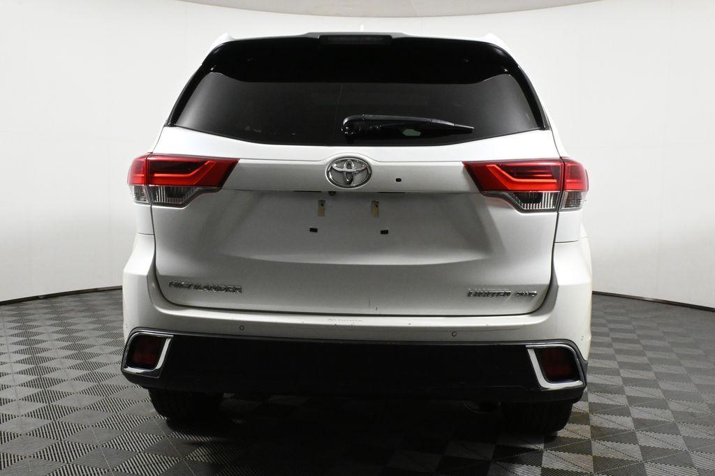 used 2017 Toyota Highlander car, priced at $23,998