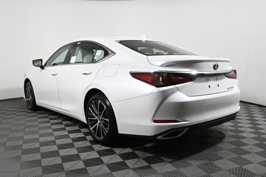 new 2025 Lexus ES 350 car, priced at $50,725