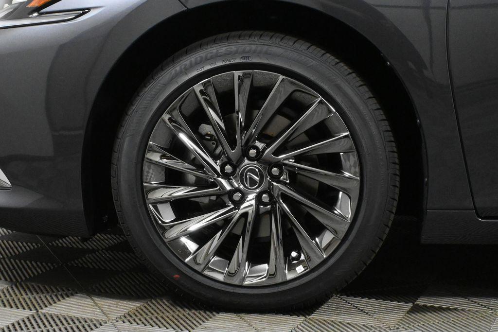 new 2025 Lexus ES 350 car, priced at $56,350