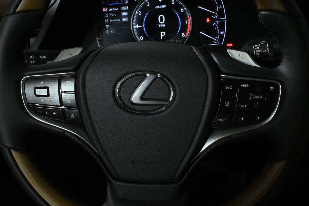 new 2025 Lexus ES 350 car, priced at $56,350