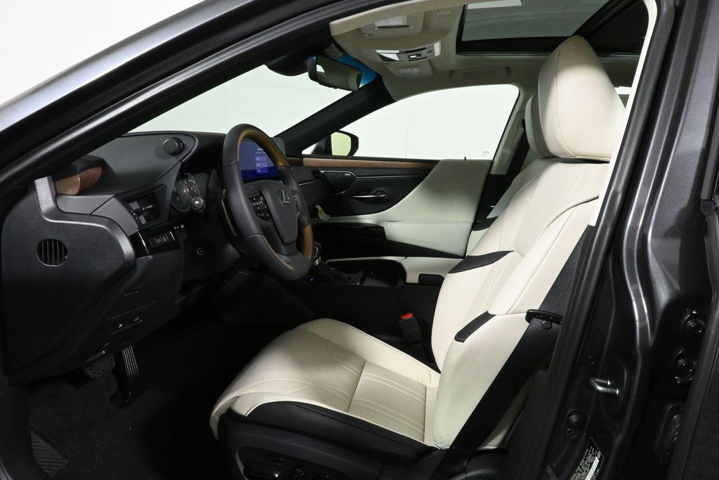 new 2025 Lexus ES 350 car, priced at $56,350