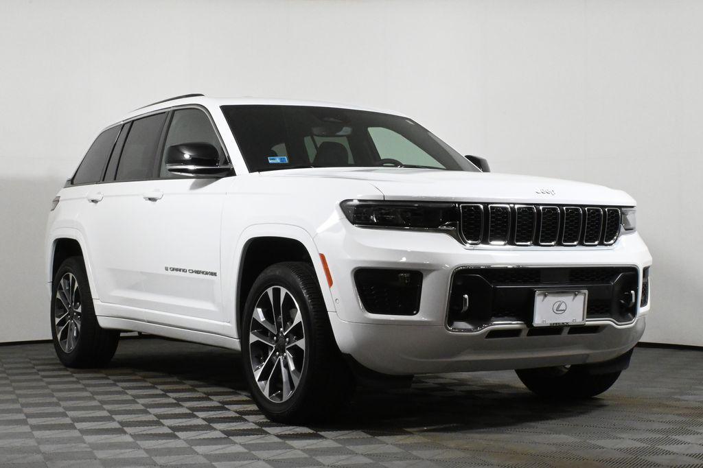 used 2024 Jeep Grand Cherokee car, priced at $45,577