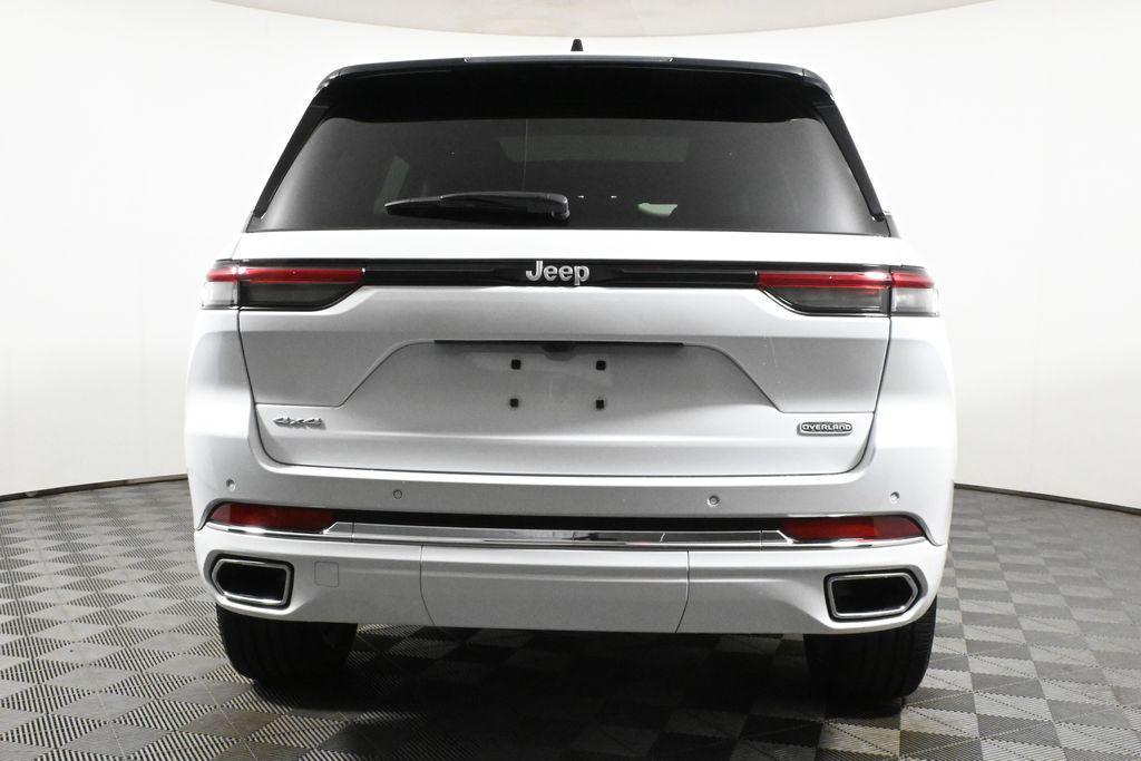 used 2024 Jeep Grand Cherokee car, priced at $45,577