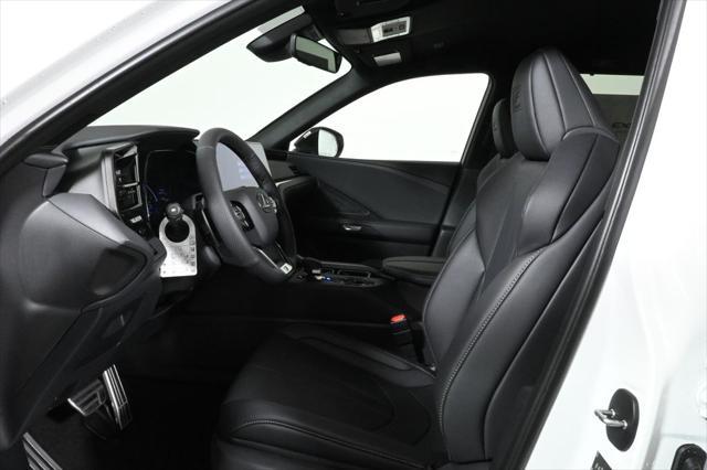 new 2025 Lexus TX 500h car, priced at $75,215