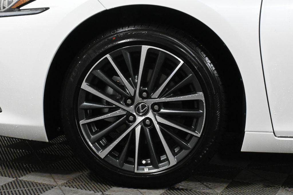 used 2025 Lexus ES 350 car, priced at $47,625