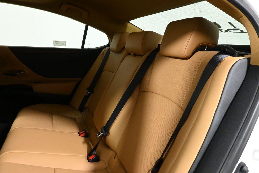 used 2025 Lexus ES 350 car, priced at $47,625