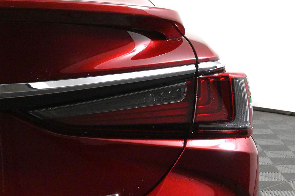 new 2025 Lexus ES 350 car, priced at $49,555