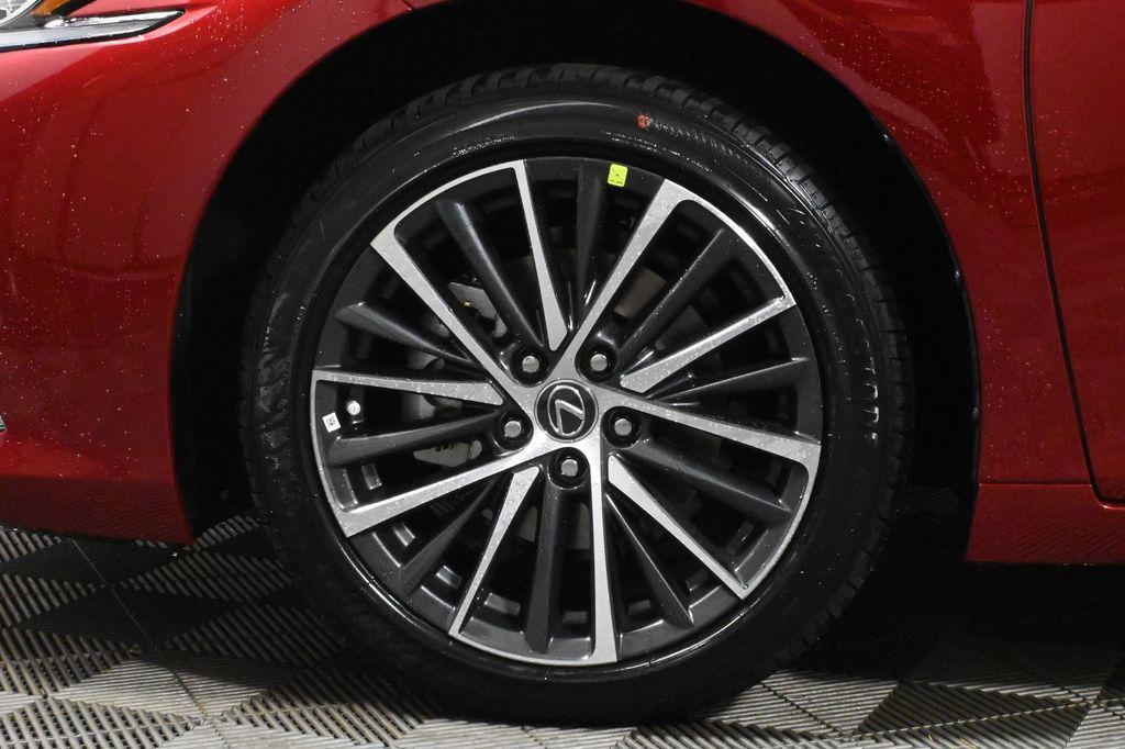 new 2025 Lexus ES 350 car, priced at $49,555