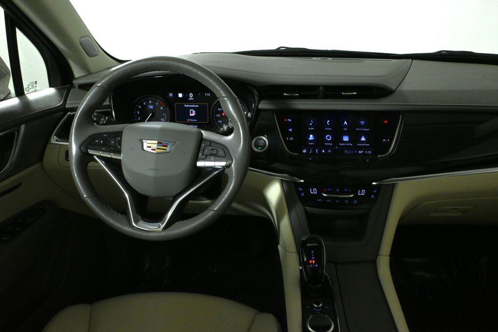 used 2022 Cadillac XT6 car, priced at $35,995