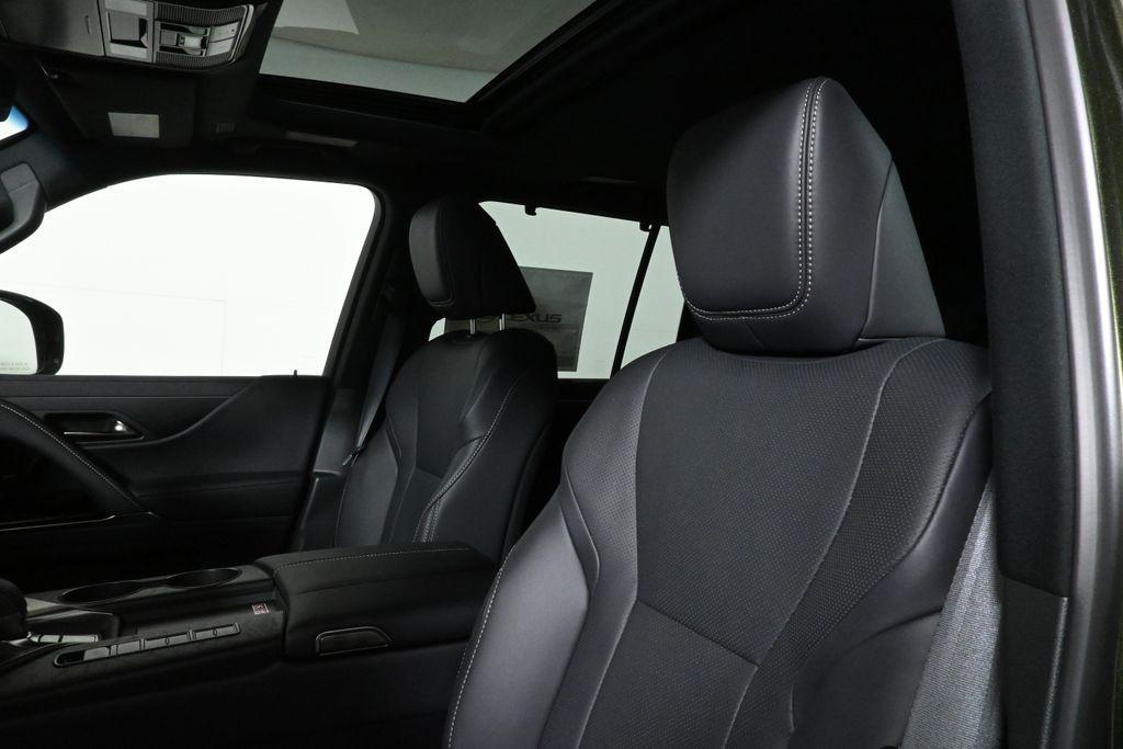 new 2025 Lexus LX 700h car, priced at $122,295