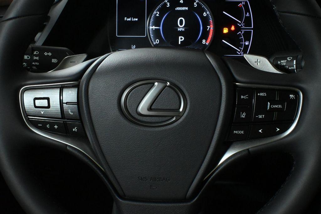 new 2025 Lexus ES 350 car, priced at $50,225