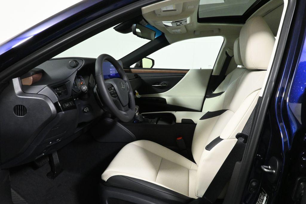 new 2025 Lexus ES 350 car, priced at $50,225