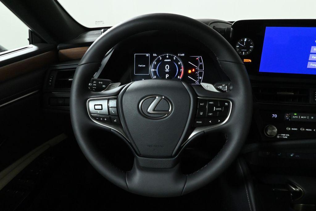 new 2025 Lexus ES 350 car, priced at $50,225