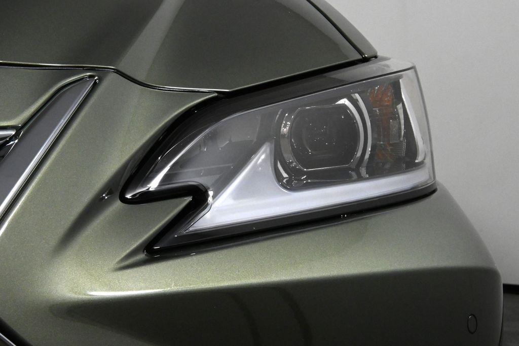 new 2025 Lexus ES 350 car, priced at $50,225