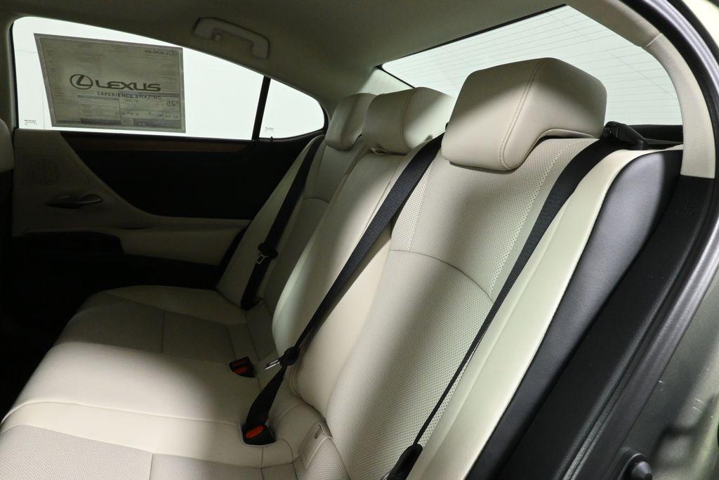new 2025 Lexus ES 350 car, priced at $50,225