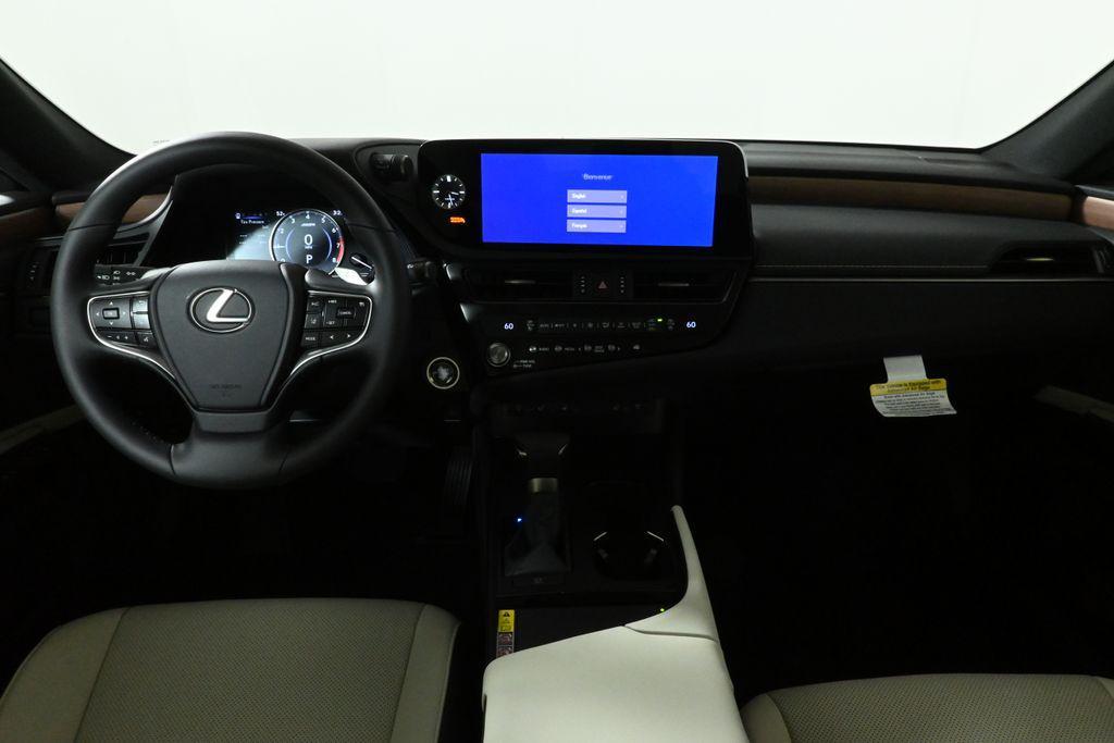 new 2025 Lexus ES 350 car, priced at $50,225
