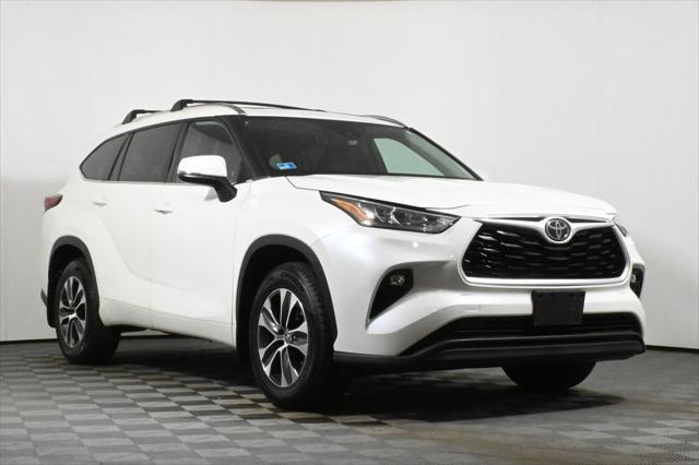 used 2020 Toyota Highlander car, priced at $27,997