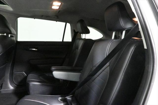 used 2020 Toyota Highlander car, priced at $27,997
