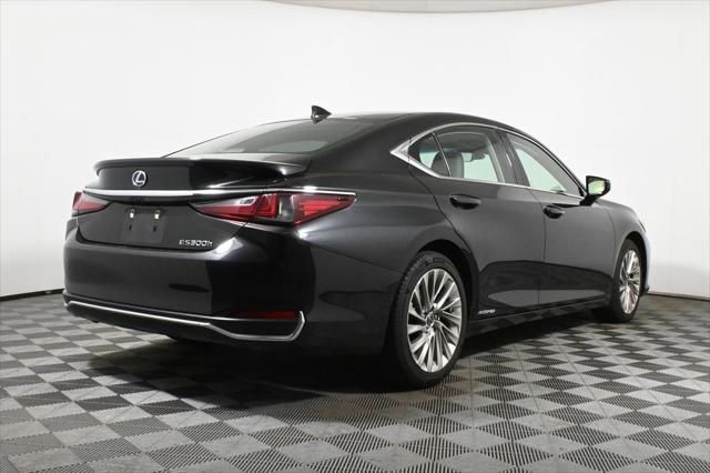 used 2020 Lexus ES 300h car, priced at $33,887