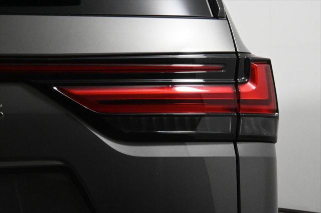 new 2025 Lexus LX 600 car, priced at $118,164