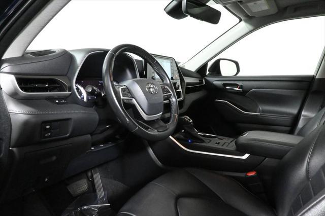 used 2022 Toyota Highlander car, priced at $34,994