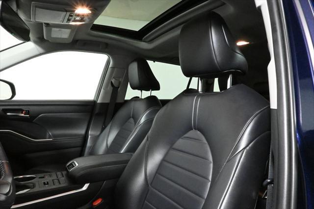 used 2022 Toyota Highlander car, priced at $34,994