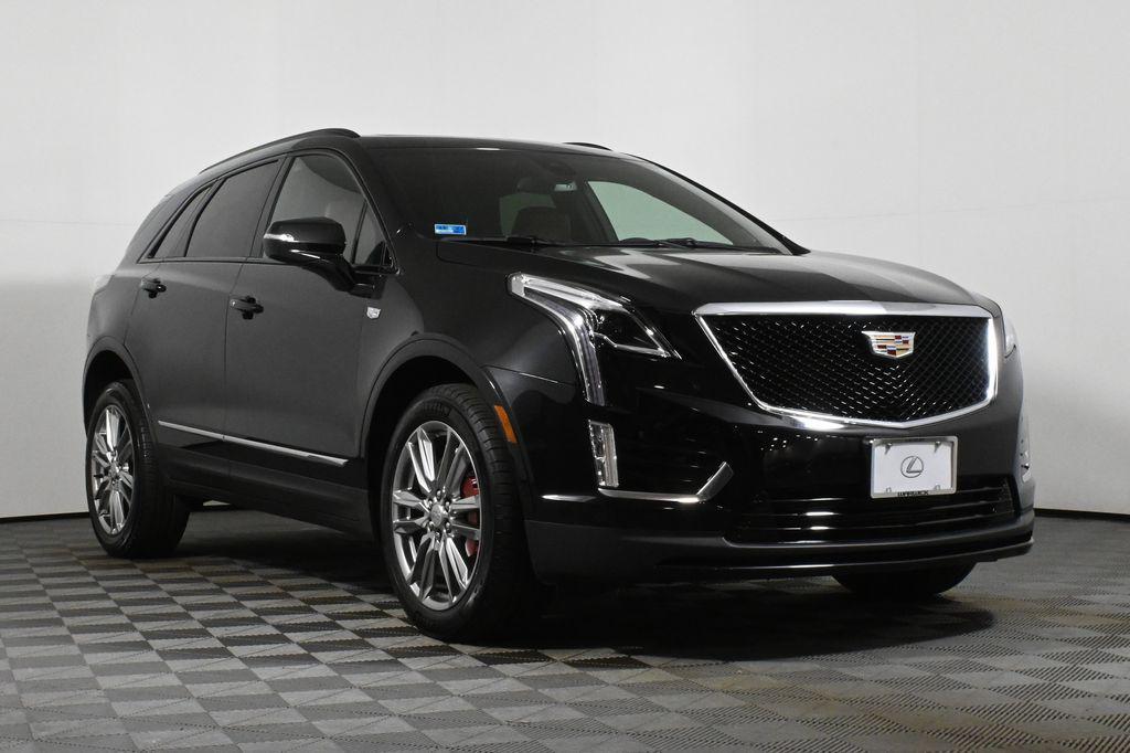 used 2023 Cadillac XT5 car, priced at $36,356