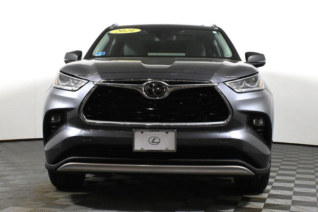 used 2021 Toyota Highlander car, priced at $33,996