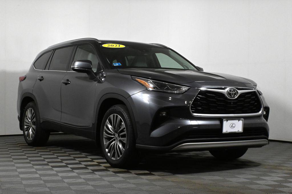 used 2021 Toyota Highlander car, priced at $33,996