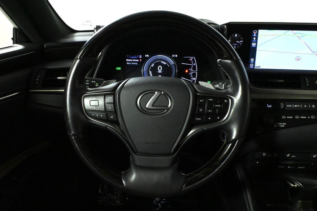 used 2019 Lexus ES 300h car, priced at $26,499