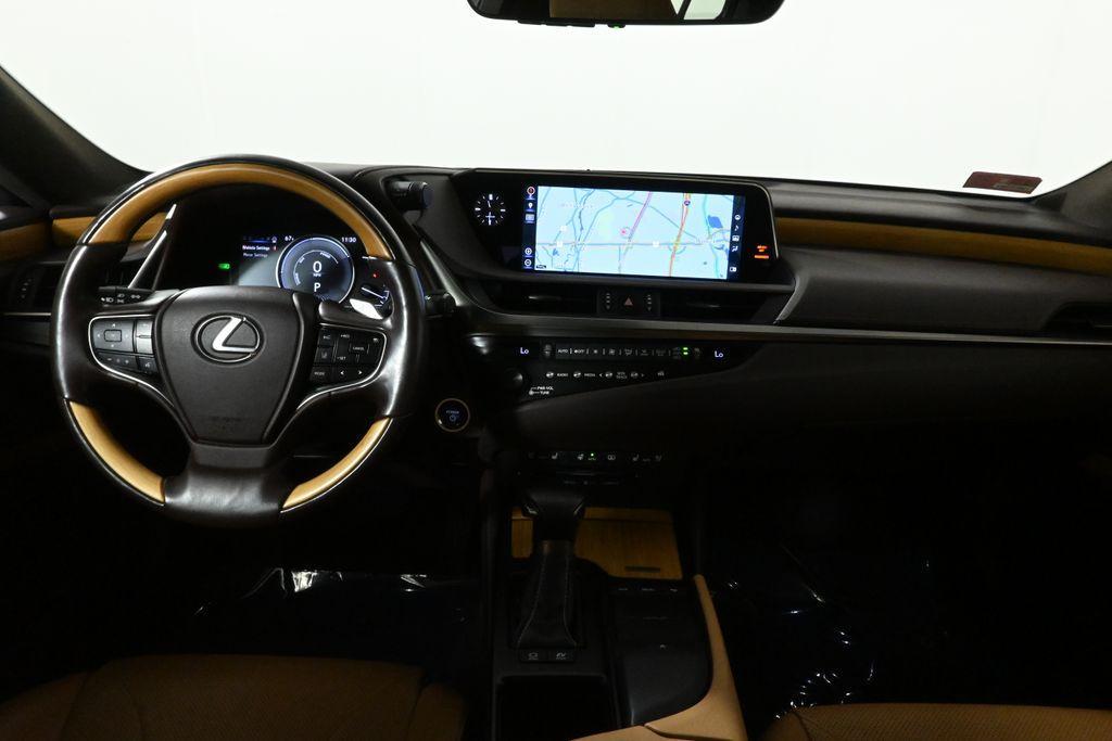 used 2019 Lexus ES 300h car, priced at $26,999