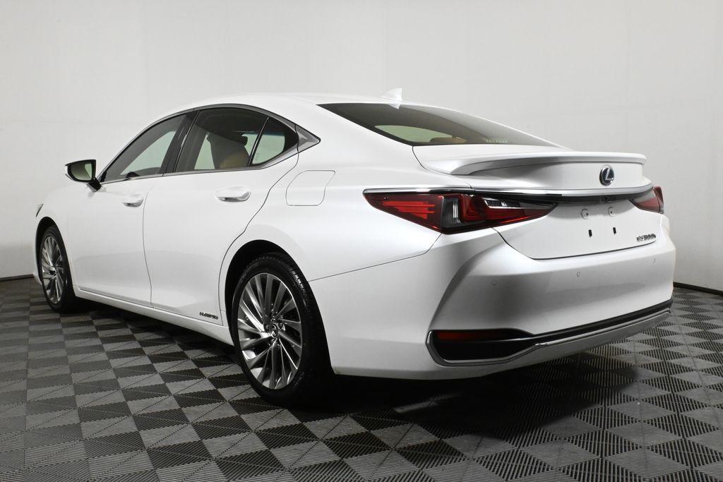 used 2019 Lexus ES 300h car, priced at $26,999