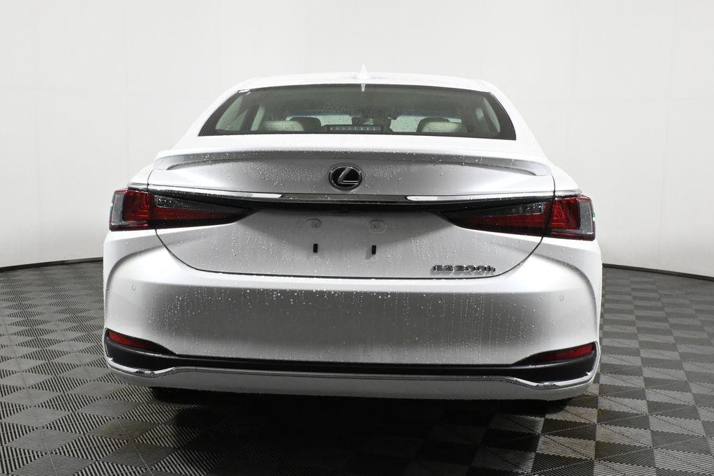 new 2025 Lexus ES 300h car, priced at $51,425