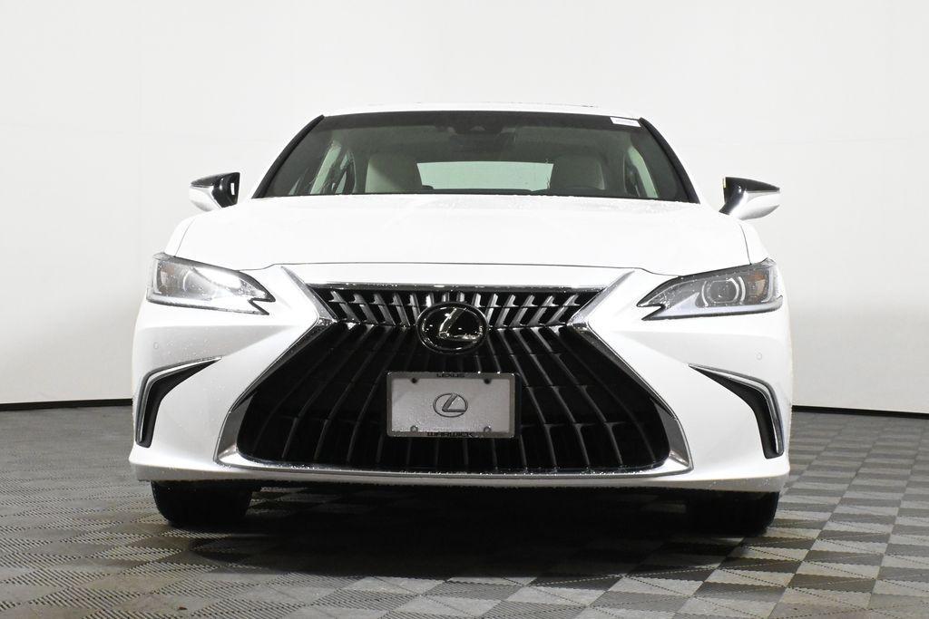 new 2025 Lexus ES 300h car, priced at $51,425