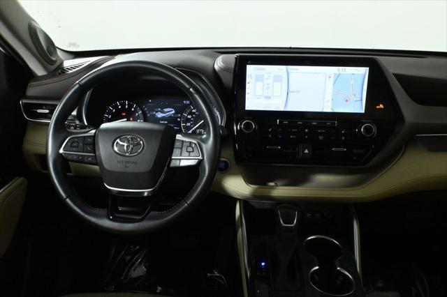 used 2021 Toyota Highlander car, priced at $37,695