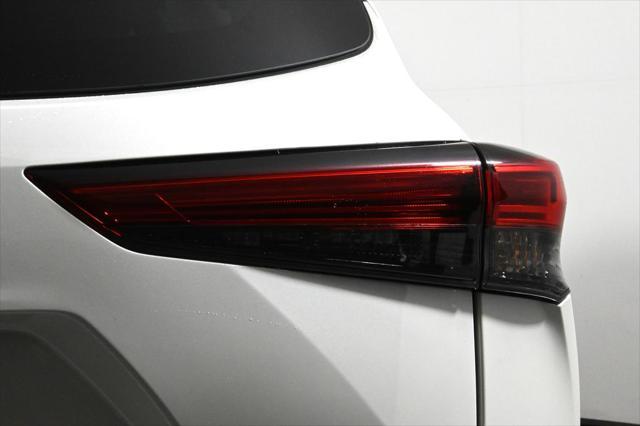 used 2021 Toyota Highlander car, priced at $37,695