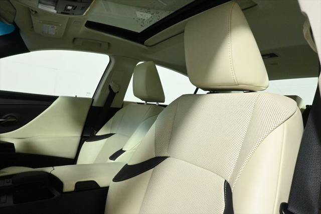used 2022 Lexus ES 250 car, priced at $34,899