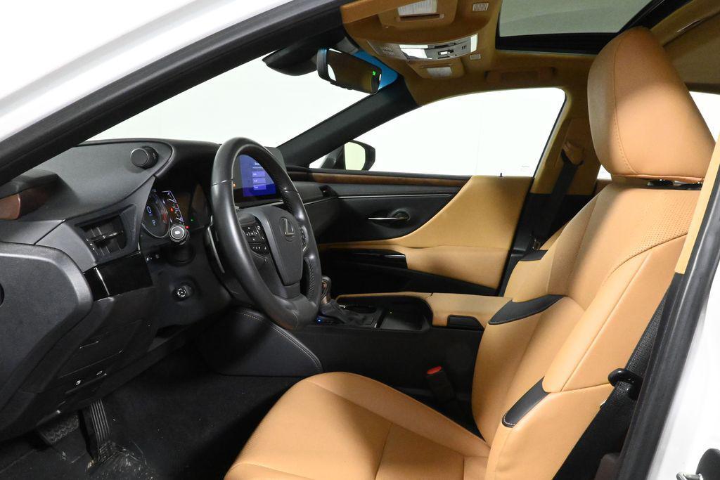 used 2024 Lexus ES 350 car, priced at $39,703